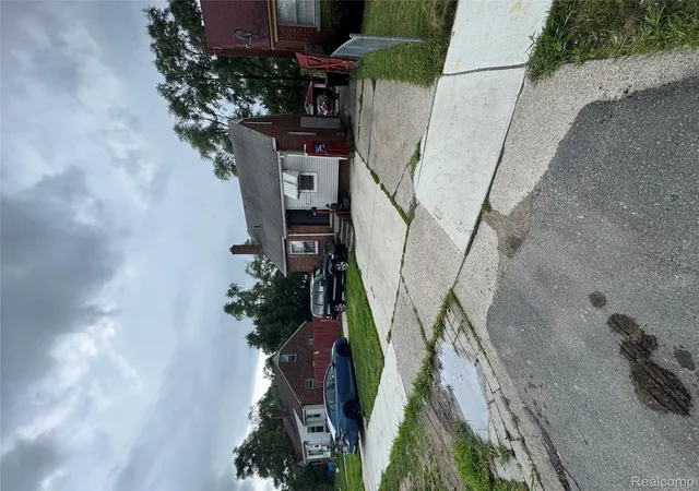 Homes for sale in Hamtramck, MI | 13469 Dwyer St, Hamtramck, MI 48212 | MLS# 20251018815