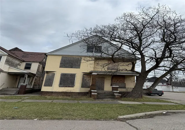 Photo 1 of Single family home for sale at 4702 Mitchell St, Detroit, MI 48207 | MLS# 20251018914 | Listing updated on 2026-10-29