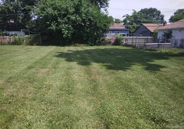 Photo 3 of Land for sale at 8275 Cadillac Ave, Warren, MI 48089 | MLS# 20251019698 | Listing updated on 2026-04-17