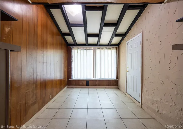 Photo 3 of Single family home for sale at 1915 Ewald Cir, Detroit, MI 48238 | MLS# 20251021380 | Listing updated on 2026-07-22