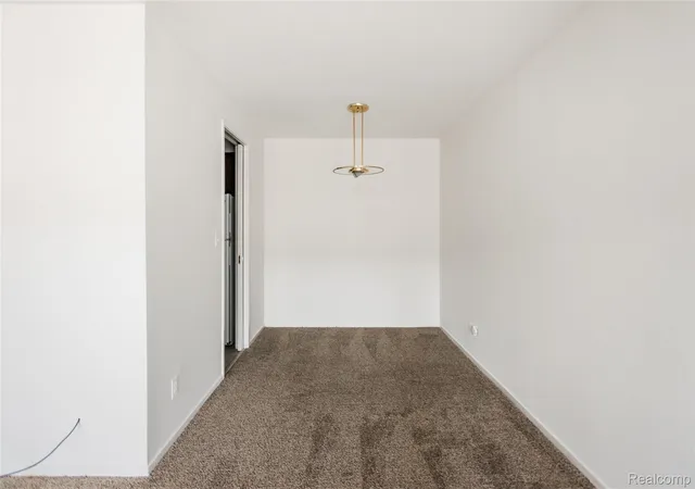 4th image of 8200 E Jefferson Ave #1605, Detroit, MI 48214 | MLS# 20251021585