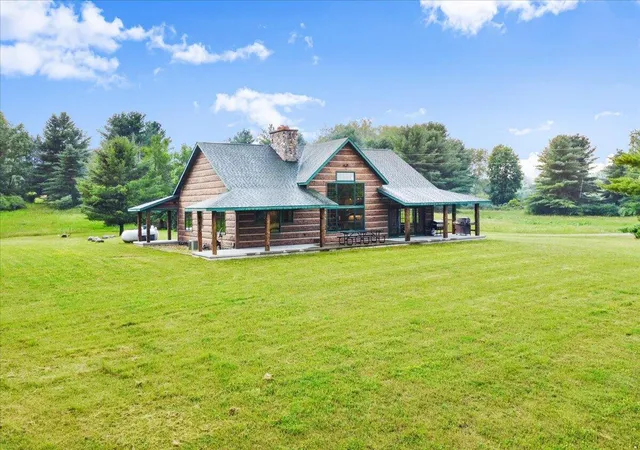 Photo 2 of Single family home for sale at 101 N Wyman Rd, Remus, MI 49340 | MLS# 72025037569 | Listing updated on 2026-06-08