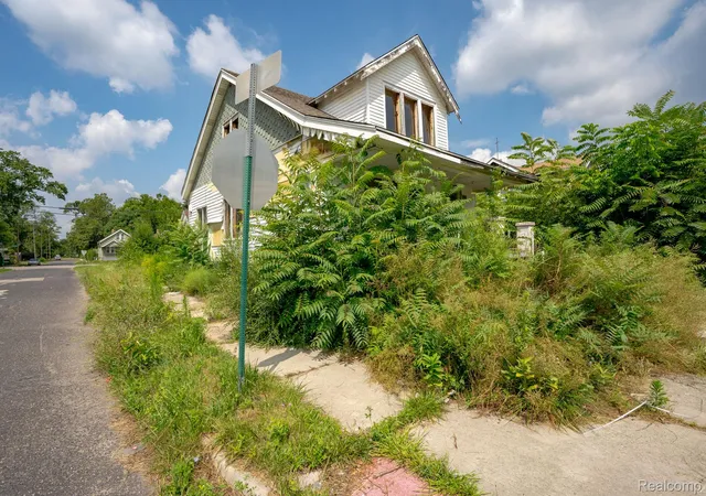 Photo 1 of Single family home for sale at 17403 Goddard St, Detroit, MI 48212 | MLS# 20251021850 | Listing updated on 2026-07-31