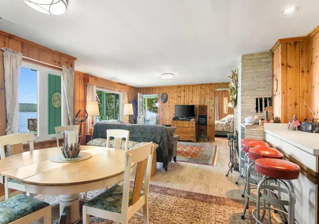 Photo 3 of Single family home for sale at 1070 N Us 31, Torch Lake Township Antrim, MI 49648 | MLS# 78080060312 | Listing updated on 2026-08-01