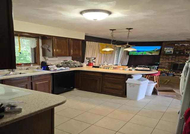 Photo 4 of Single family home for sale at 16565 14 Mile Rd, Battle Creek, MI 49014 | MLS# 71025038306 | Listing updated on 2026-09-16
