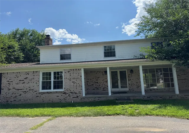 Photo 1 of Sale Pending at 5628 Skylite Ln, Shelby Township, MI 48316 | MLS# 20251023314 | Listing updated on 2026-07-07