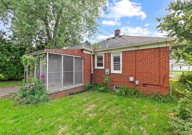 Photo 2 of Single family home for sale at 19580 Brady St, Redford, MI 48240 | MLS# 20251023809 | Listing updated on 2026-07-06