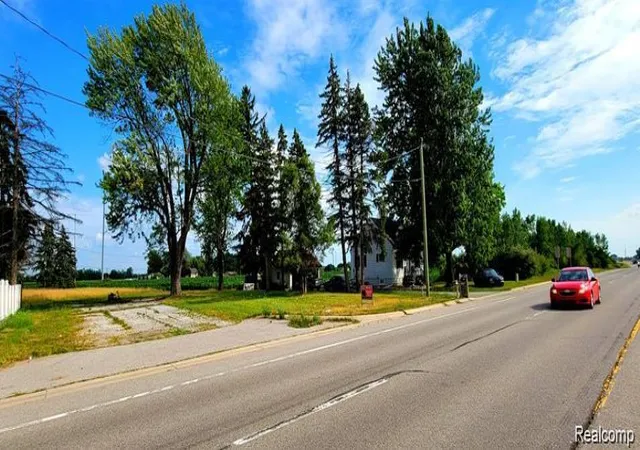 2nd image of 6579 Westside Saginaw Rd, Bay City, MI 48706 | MLS# 20251024140