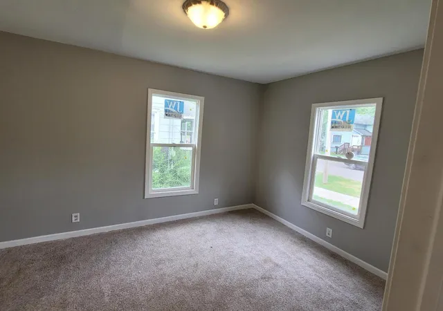 Listing Photo 5 - Condo for sale in building located at 1503 N Westnedge Ave, Kalamazoo, MI 49007