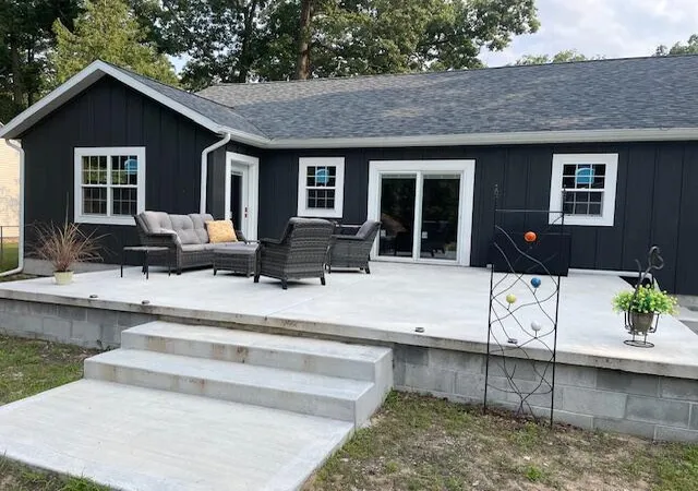 Photo 3 of Single family home for sale at 1234 W Giles Rd, Laketon Township Muskegon, MI 49445 | MLS# 71025039746 | Listing updated on 2026-08-03