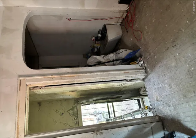 5th image of 12757 Hampshire St, Detroit, MI 48213 | MLS# 20251025077