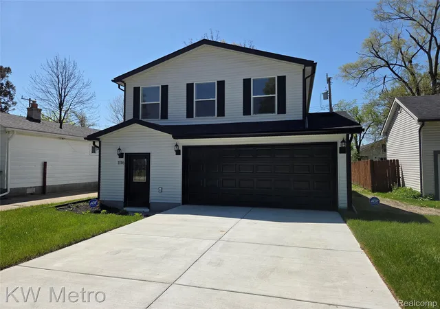 Homes for sale in Hazel Park, MI | 1116 E Hayes Ave, Hazel Park, MI 48030 | MLS# 20251025840
