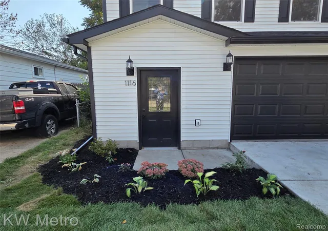 Homes for sale in Hazel Park, MI | 1116 E Hayes Ave, Hazel Park, MI 48030 | MLS# 20251025840