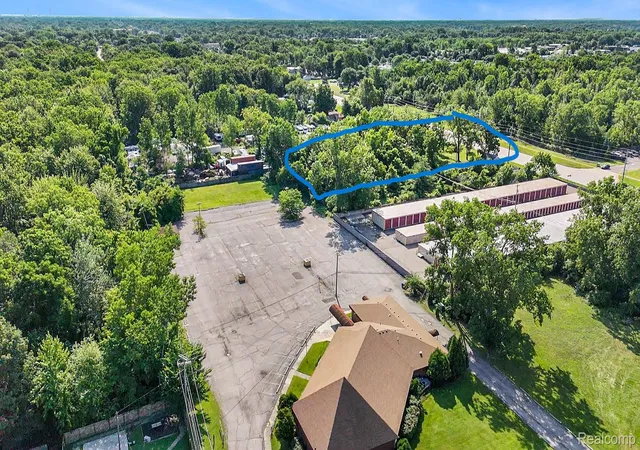 Homes for sale in Westland, MI | 29120 Van Born Rd, Westland, MI 48186 | MLS# 20251026697