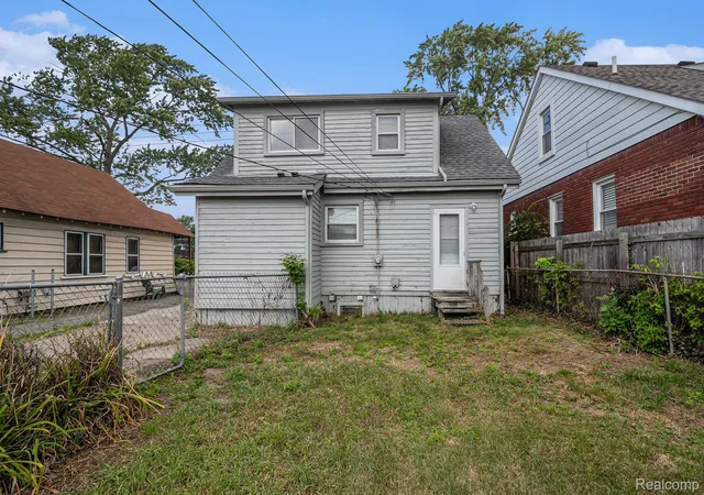 25th image of 1054 E Troy St, Ferndale, MI 48220 | MLS# 20251026738