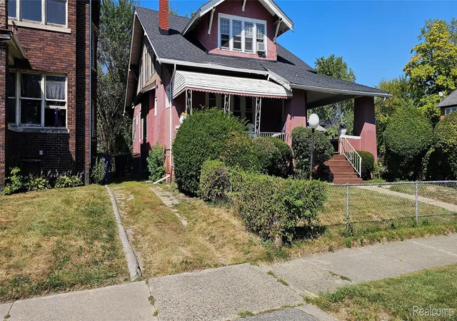 Photo 2 of Single family home for sale at 1714 Gladstone St, Detroit, MI 48206 | MLS# 20251027817 | Listing updated on 2026-09-17