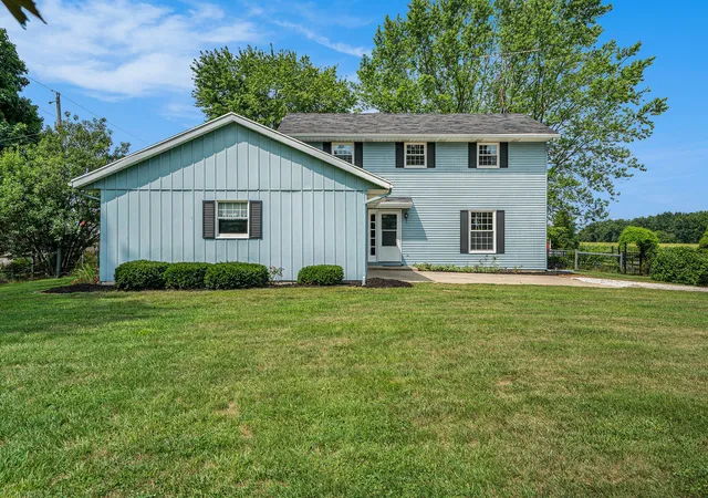 Homes for sale in Constantine, MI | 67234 Blue School Rd Rd, Constantine, MI 49042 | MLS# 68025042081