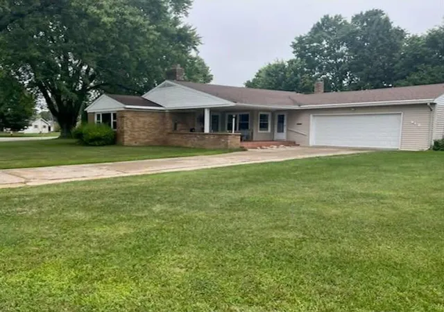 Photo 1 of Single family home for sale at 616 Lake Shore Dr, Cadillac, MI 49601 | MLS# 67025042264 | Listing updated on 2026-08-18