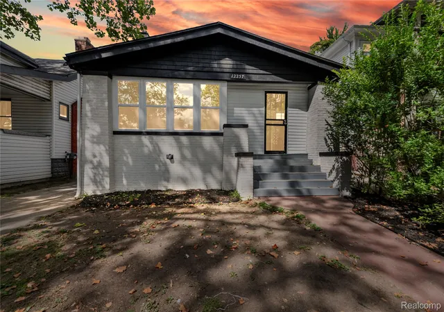 Photo 2 of Single family home for sale at 12257 Ilene St, Detroit, MI 48204 | MLS# 20251029474 | Listing updated on 2026-09-17