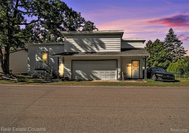 2nd image of 1734 Forest Rd, Harrison, MI 48625 | MLS# 20251029861