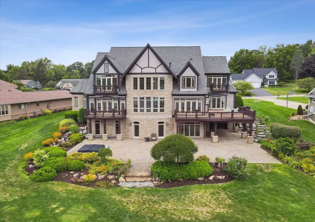 1st image of 4349 Island View Dr, Fenton, MI 48430 | MLS# 81025043114