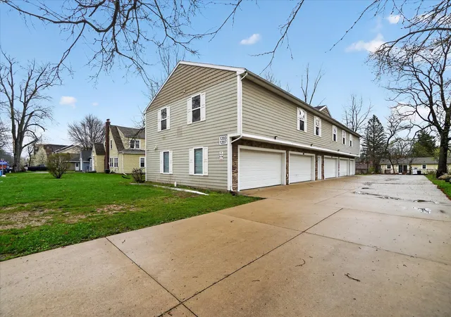 Homes for sale in Kalamazoo, MI | 1203 Euclid Ave, Kalamazoo, MI 49006 | MLS# 66025043242