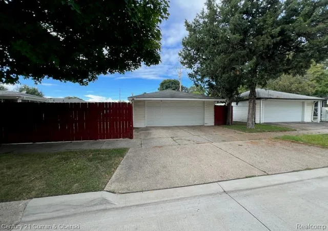 5th image of 20500 Braile St, Detroit, MI 48219 | MLS# 20251031241