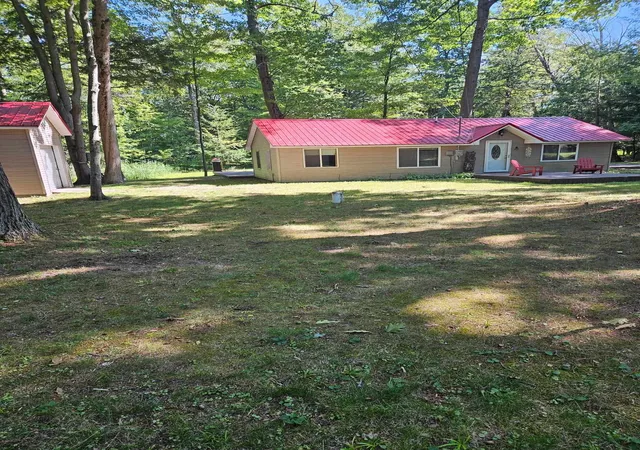 Homes for sale in Au Gres, MI | 32 Deer Run, Au Gres, MI 48703 | MLS# 77080061343