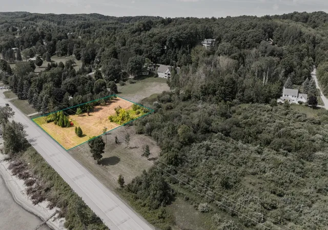 2nd image of 5380 S West Bay Shr, Suttons Bay, MI 49682 | MLS# 78080061372