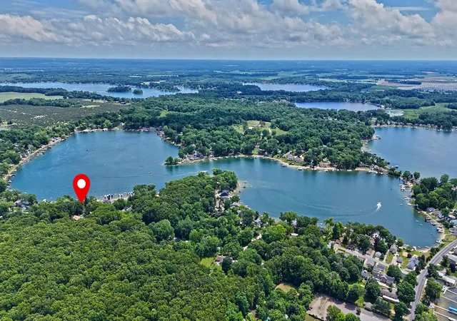 26th image of 67023 Lakeshore Dr, Dowagiac, MI 49047 | MLS# 69025044387