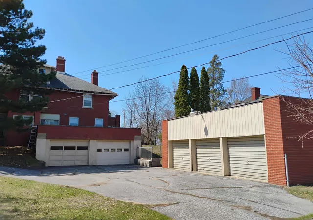 Photo 3 of Single family home for sale at 1106 State St, Bay City, MI 48706 | MLS# 58050186917 | Listing updated on 2026-08-26