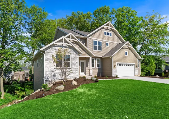 Photo 1 of Sale Pending at 8206 Eagle Peak Dr, Georgetown Charter Township Ottawa, MI 49428 | MLS# 65025045177 | Listing updated on 2026-08-22