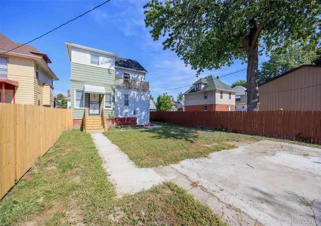 40th image of 737 Webb St, Detroit, MI 48202 | MLS# 20251033427