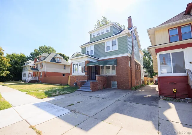 5th image of 737 Webb St, Detroit, MI 48202 | MLS# 20251033427