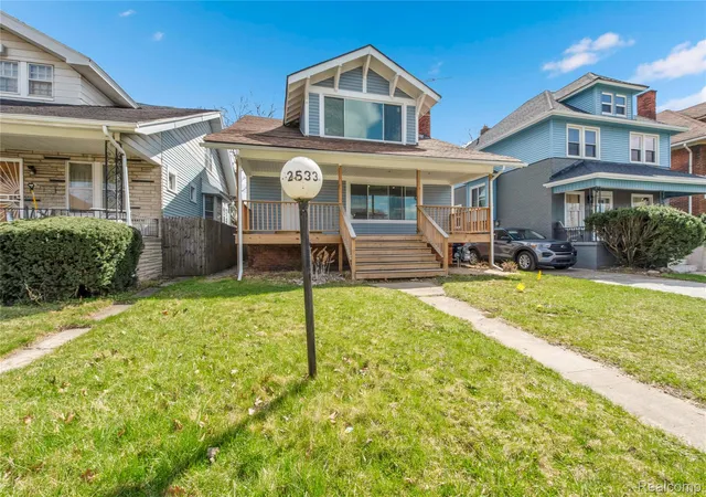 Photo 2 of Single family home for sale at 2533 Virginia Park St, Detroit, MI 48206 | MLS# 20251033908 | Listing updated on 2026-07-02