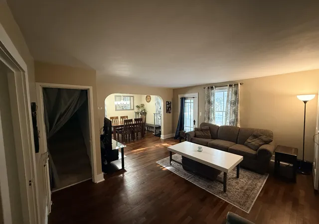 4th image of 617 S Lansing St, Mount Pleasant, MI 48858 | MLS# 72025045940