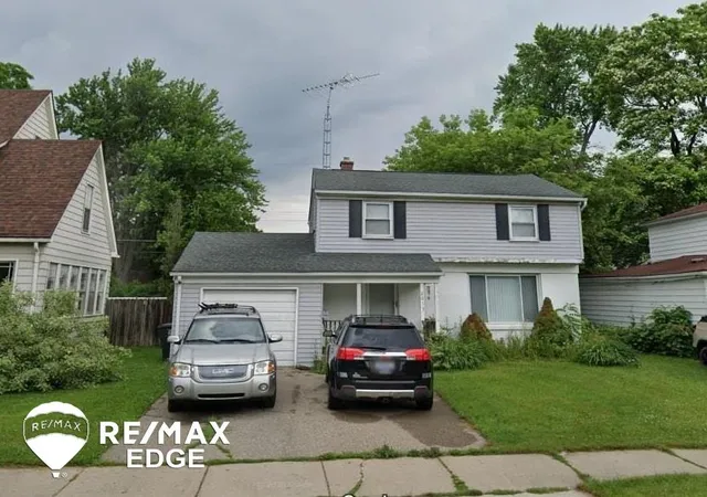 1st image of 2013 E Court St, Flint, MI 48503 | MLS# 5050187879
