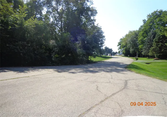 Photo 3 of Land for sale at 1928 Mist Wood Dr, Howell, MI 48843 | MLS# 20251036119 | Listing updated on 2026-07-06