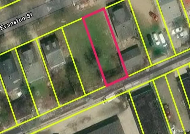 Photo 4 of Single family home for sale at 13042 Evanston St, Detroit, MI 48213 | MLS# 20251036513 | Listing updated on 2026-09-15
