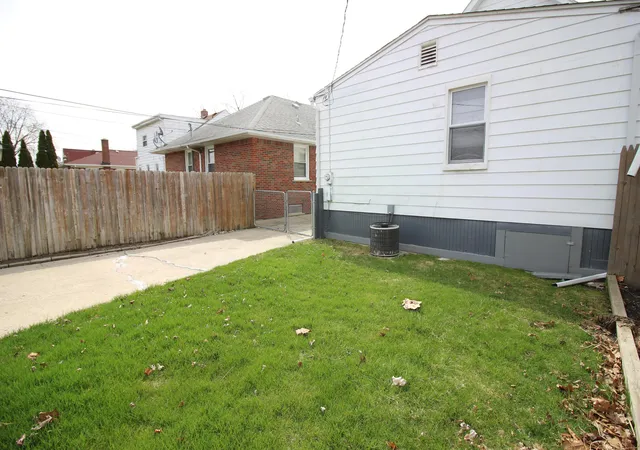 Photo 2 of Single family home for sale at 1316 Vinewood St, Wyandotte, MI 48192 | MLS# 81025047329 | Listing updated on 2026-08-26