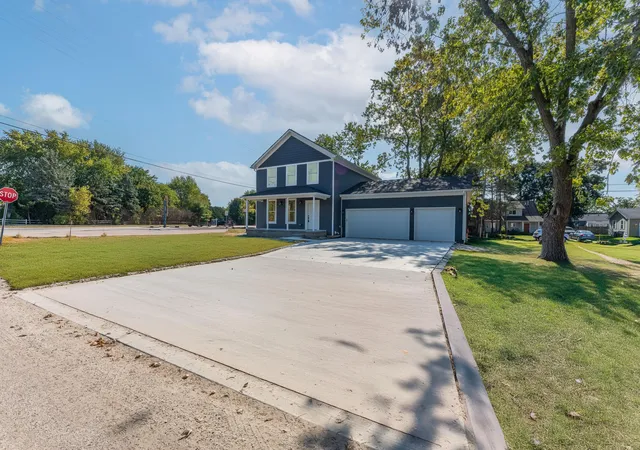 Homes for sale in Unknown Out Of State, MI | 3331 Mill Lake Rd, Unknown Out Of State, MI 48360 | MLS# 81025047375