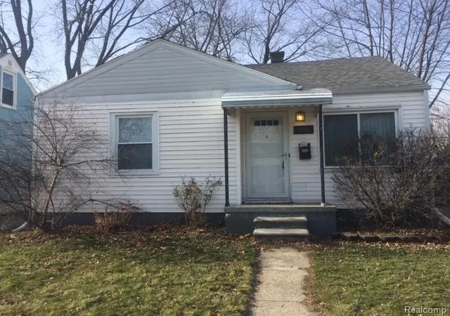 Homes for sale in Eastpointe, MI | 21801 Shakespeare Ave, Eastpointe, MI 48021 | MLS# 20251036797