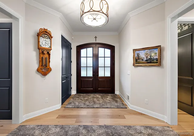 Photo 3 of Single family home for sale at 767 Pinery Blvd, Lake Orion, MI 48362 | MLS# 20251037198 | Listing updated on 2026-08-04