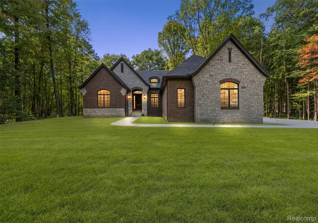 1st image of 1 Pinery Ct, Lake Orion, MI 48362 | MLS# 20251037222