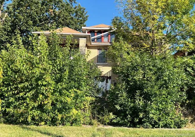 Listing Photo 2 - Condo for sale in building located at 3336 Monterey St, Detroit, MI 48206