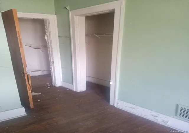 Listing Photo 3 - Condo for sale in building located at 3336 Monterey St, Detroit, MI 48206