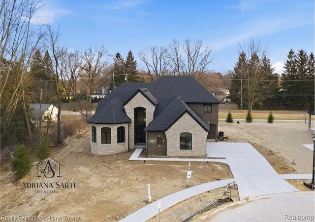 Homes for sale in Utica, MI | 12020 Encore Ct, Utica, MI 48315 | MLS# 20251037471