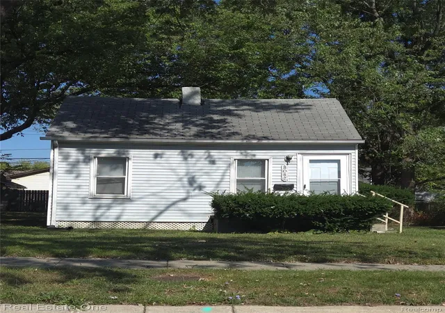 Photo 1 of Single family home for sale at 8087 Continental Ave, Warren, MI 48089 | MLS# 20251038889 | Listing updated on 2026-05-09