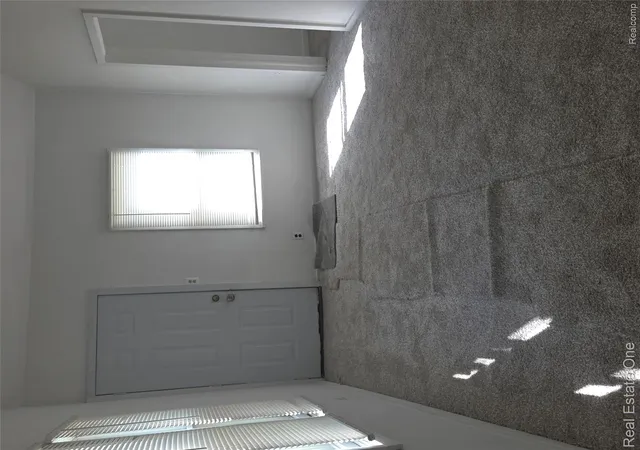 Photo 2 of Single family home for sale at 8087 Continental Ave, Warren, MI 48089 | MLS# 20251038889 | Listing updated on 2026-05-09