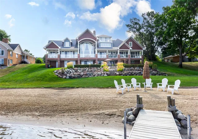 3rd image of 302 Tanview Dr, Oxford, MI 48371 | MLS# 20251039483